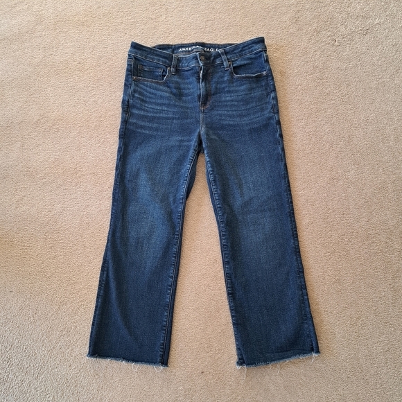 American Eagle Jeans Kick Boot Crop Women's 8 Short Blue Denim Frayed Hem - Picture 1 of 14